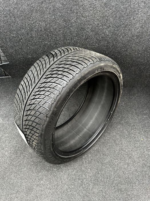 Opona Michelin Pilot Alpin 5 SUV 295/35 21’