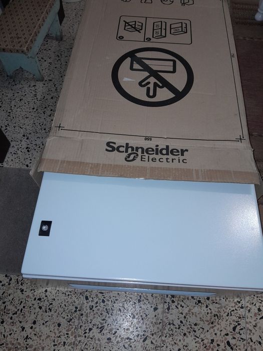 Vendo caixa para quadro eletrico