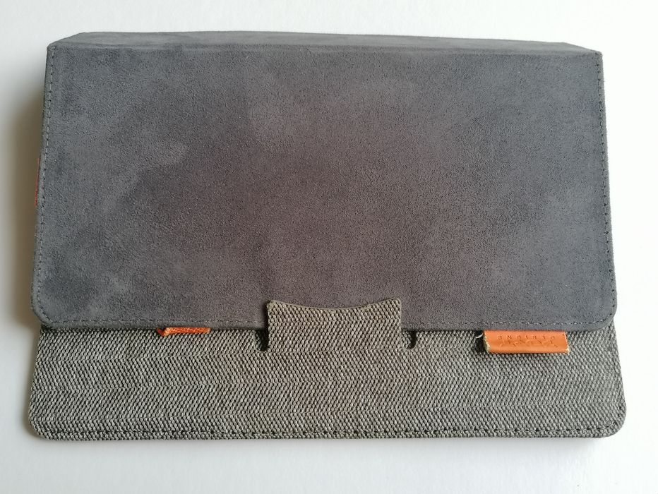 Capa para tablet 14x20 cm