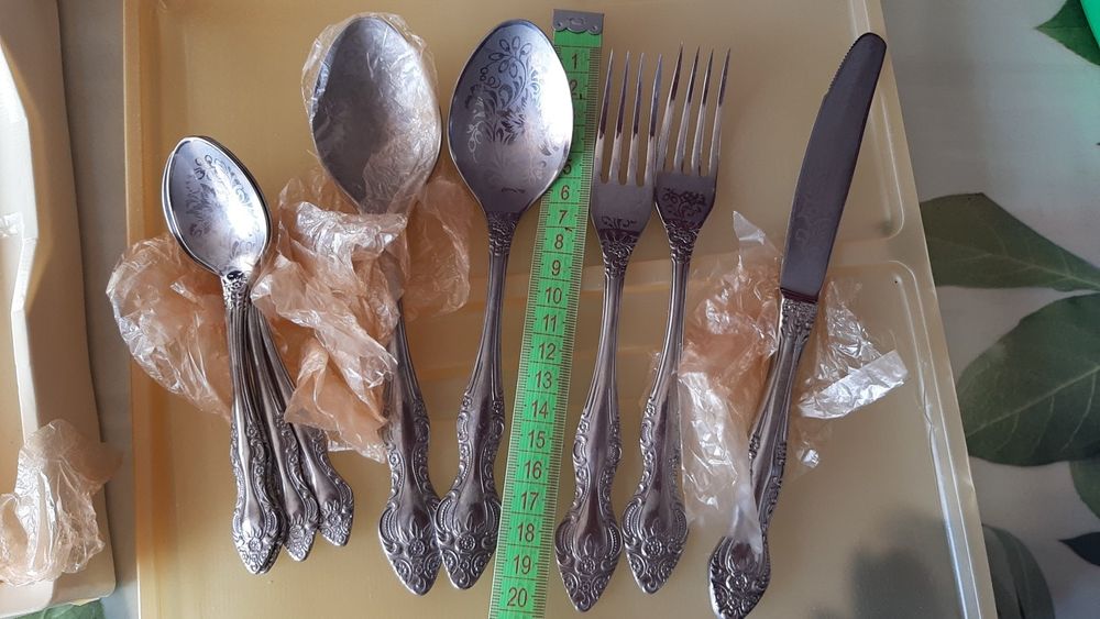 Набор столовых приборов СССР нержавейка 
Нержавейка . 
Надпись ЗИШ НЕР