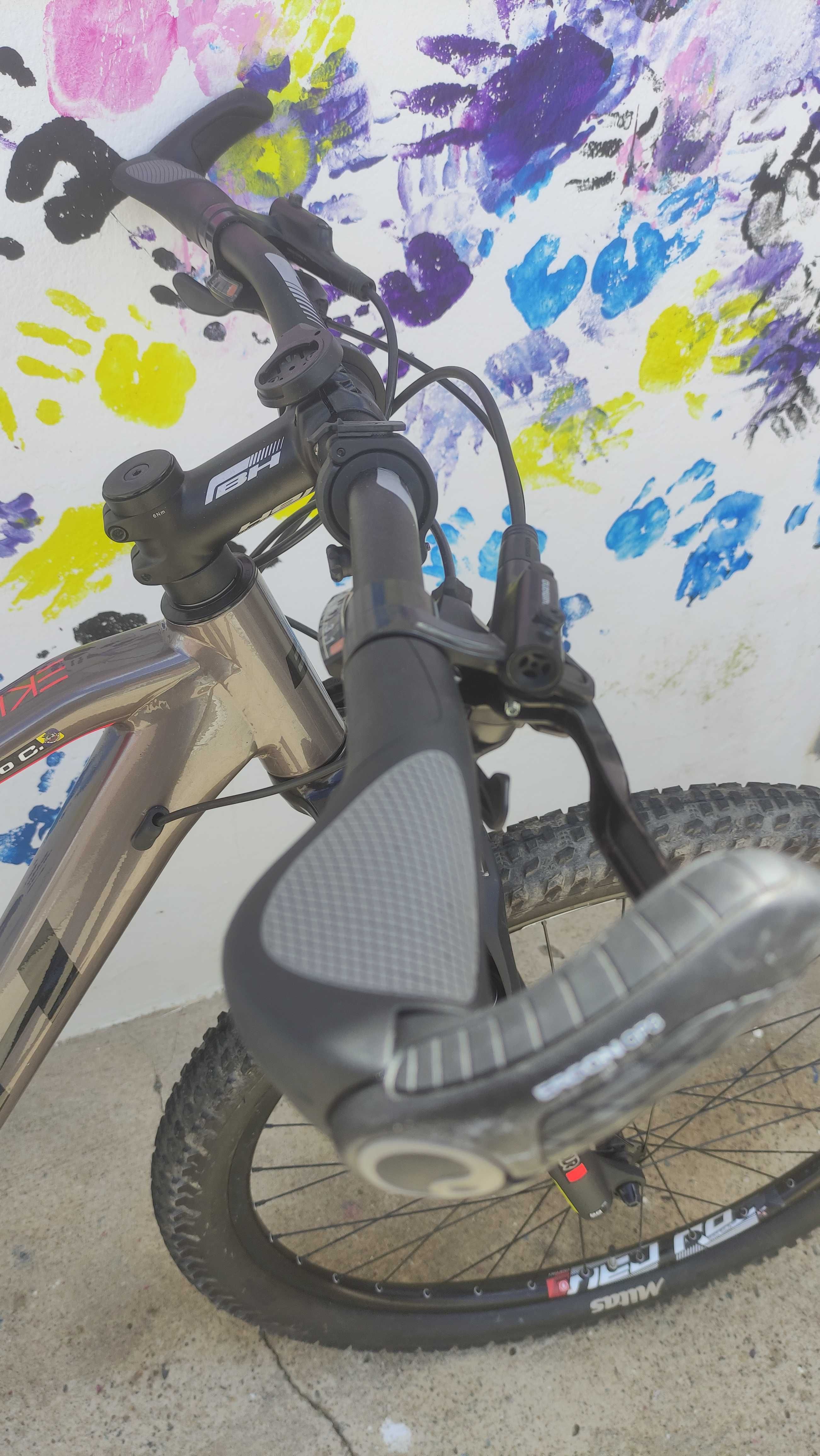 Bicicleta BH SPIKE 2.0 + ACESSÓRIOS