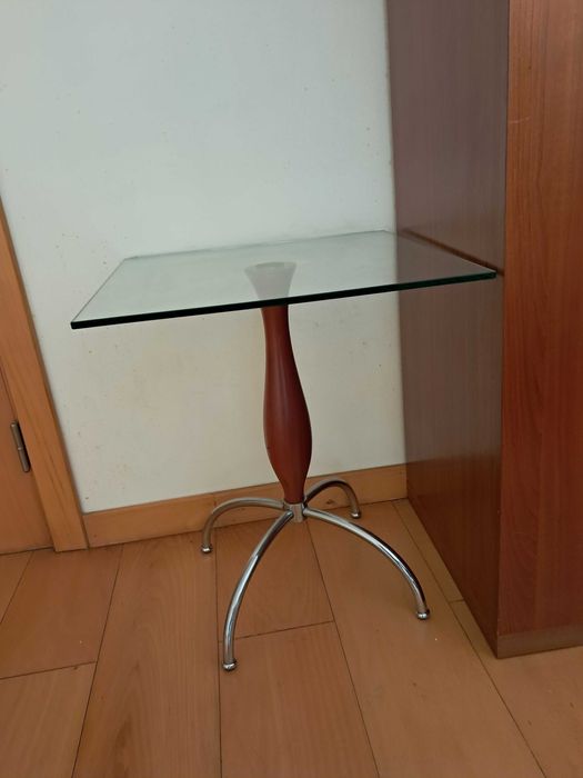 Mesa de apoio/canto