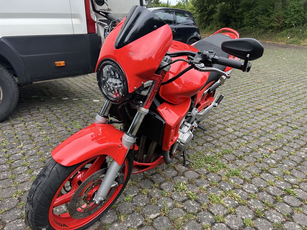 Honda Hornet 900