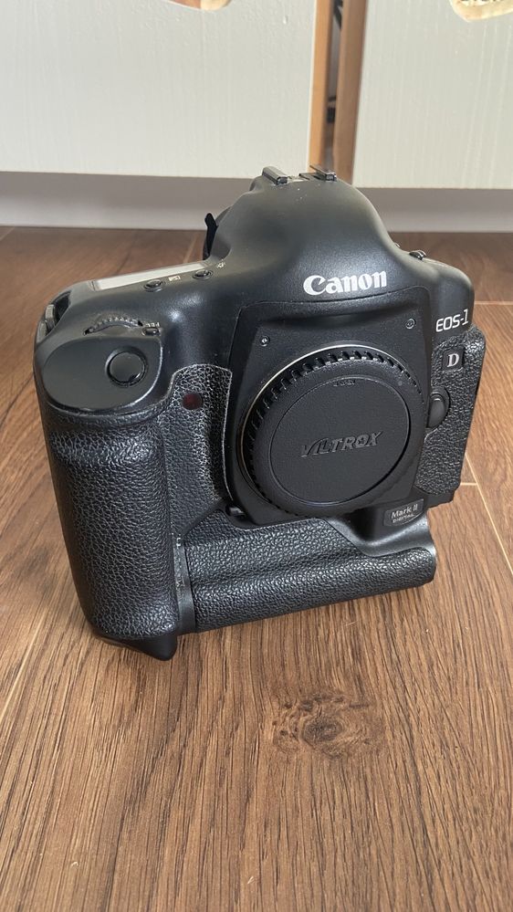 Canon 1D mark II