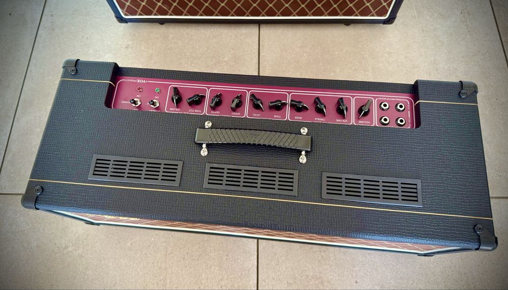 Wzmacniacz VOXAC30Head + 2 Kolumny VOX V212C