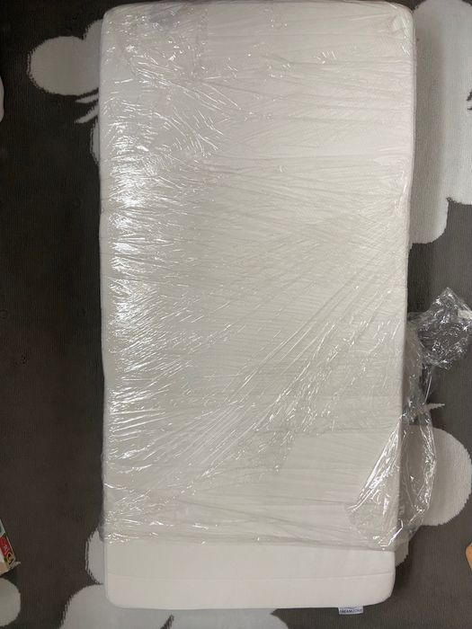 Materac piankowy 60x120, Gratis 2 prześcieradła.