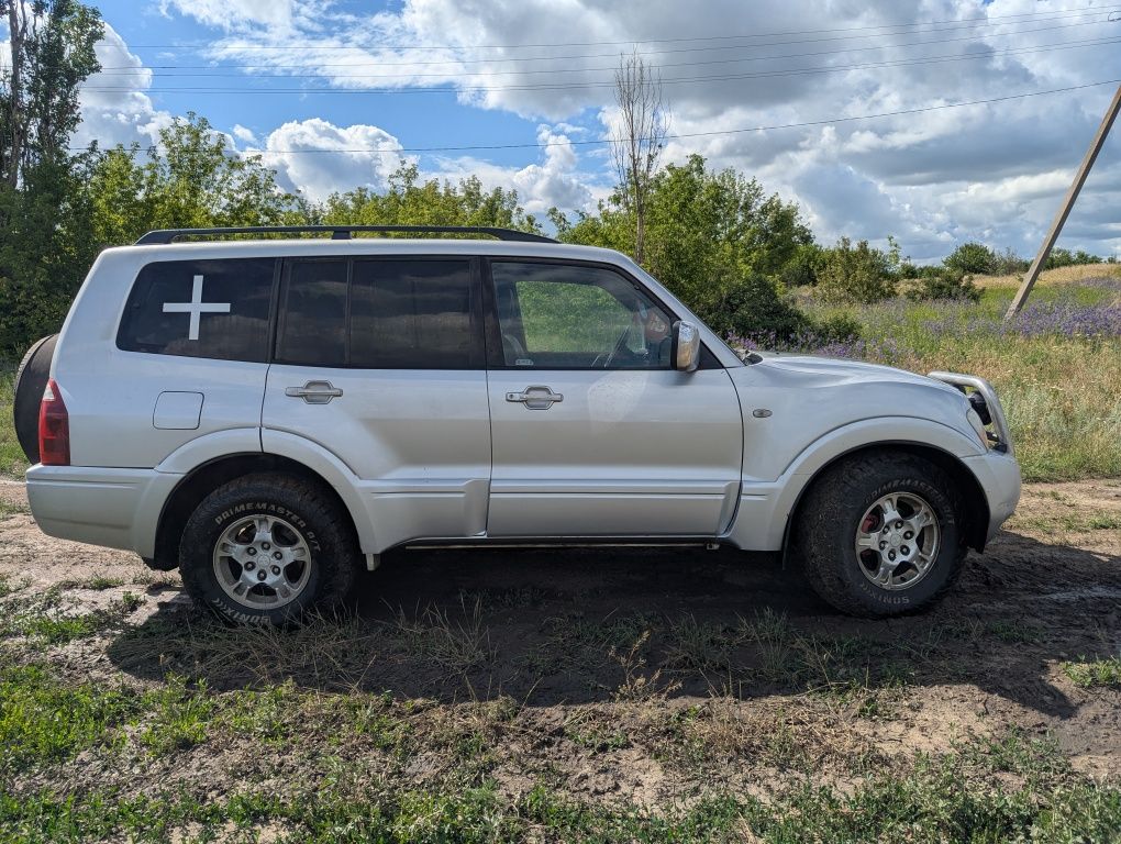 Mitsubishi pajero 3