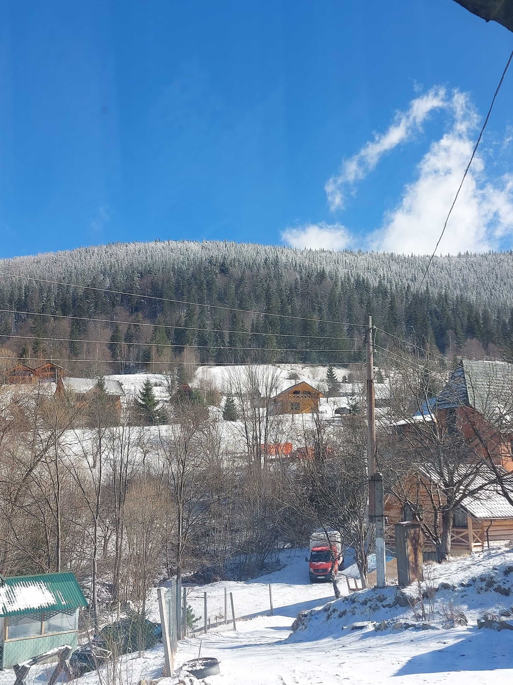Відпочинок у Татарові, Біля Потічка '