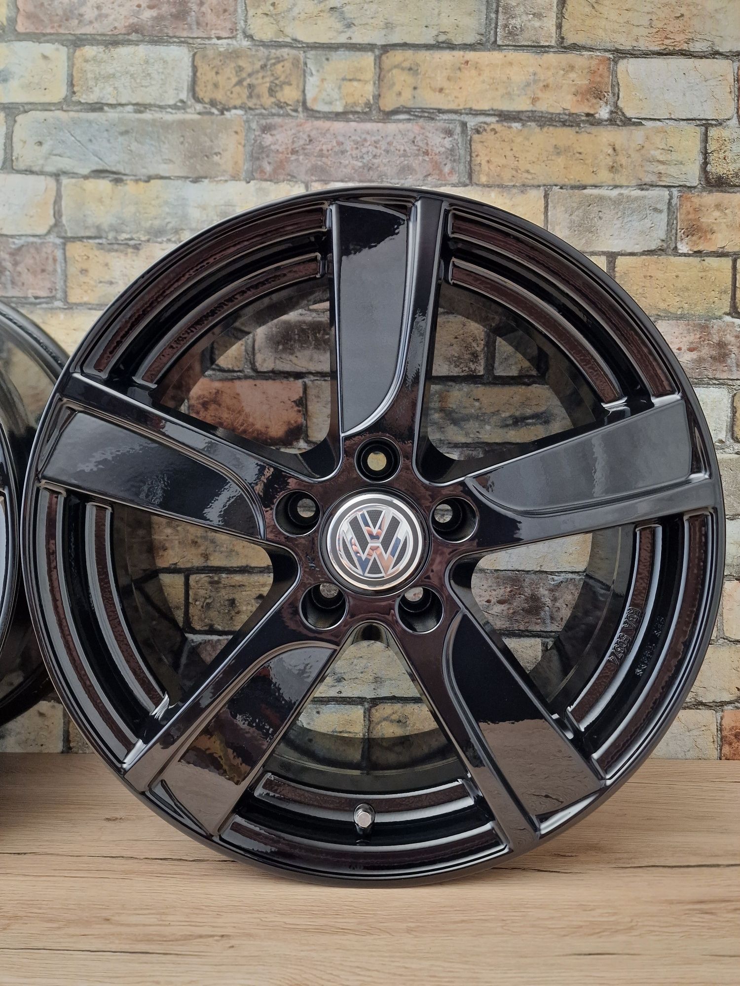 5x112 17' VW Passat Golf Tiguan Touran T-Roc T4 Sharan Caddy Jetta EOS
