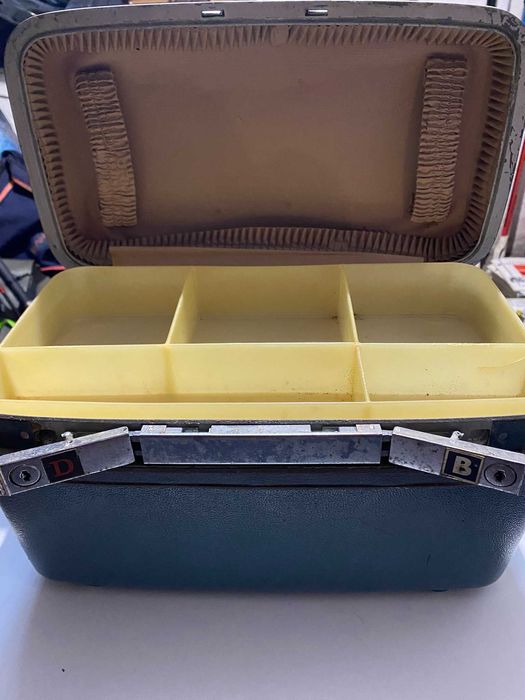 Mala de costura antiga da marca Samsonite