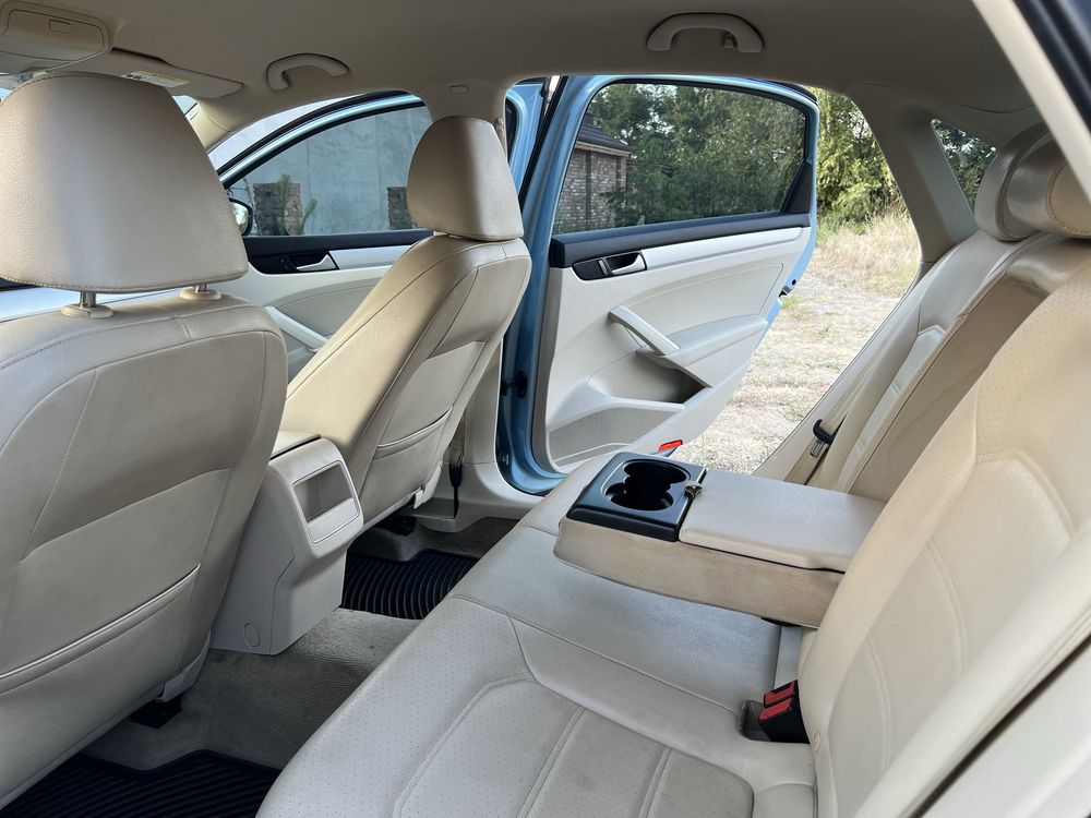Volkswagen Passat B7 USA 2.5 газ/бензин
