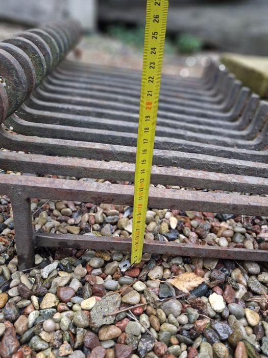 Ruszt  kominkowy / kuty.