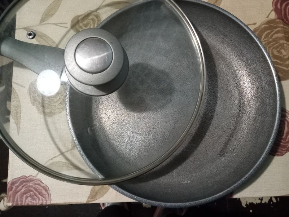 Сковородки Lessner