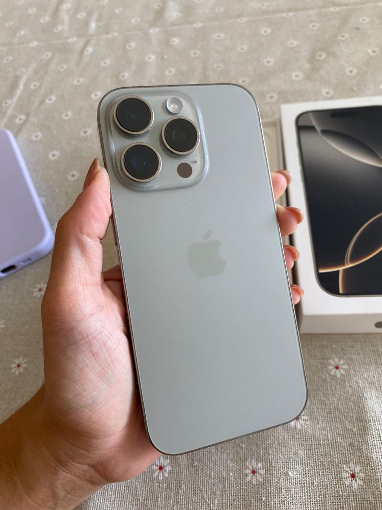 Iphone 16 Pro 128GB - Garantia - Titânio - OFERTA DE CAPAS E PELÍCULA