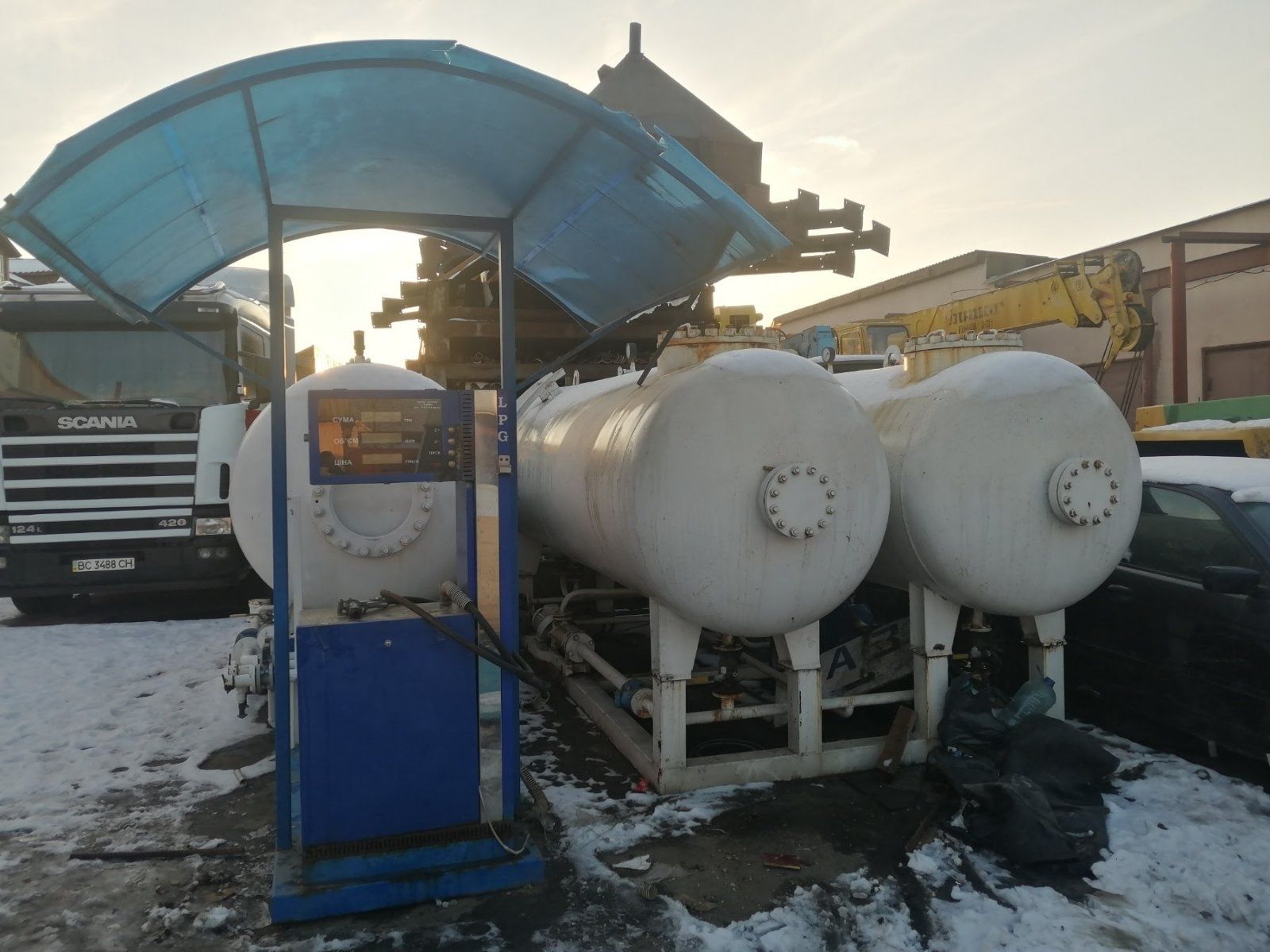 АЗС:участок,газ.пункт, шиномонтаж и все.Опл.люба,обмен.