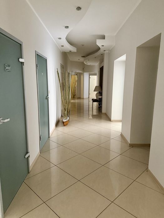 Оренда комерційного приміщення 550 м2