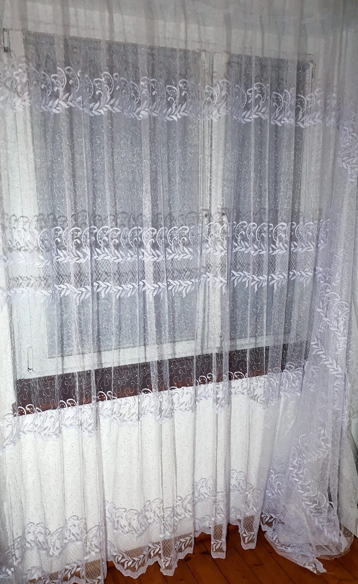 Firanka siatka turecka z haftem Kawałek 275/250 x 520cm
