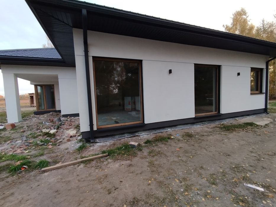 Elewacje docieplenia tynki podbitki dachowe