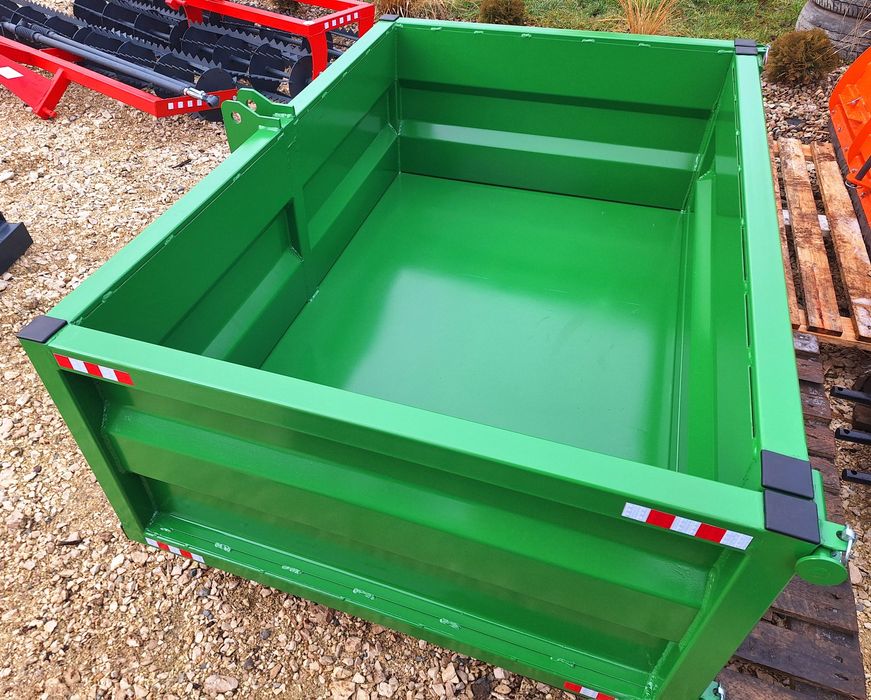 Na tylni TUZ skrzynia transportowa do ciągnika