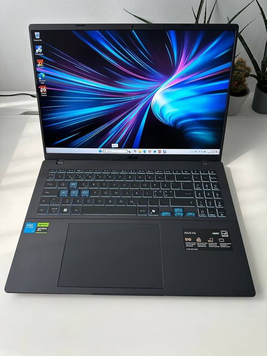Продам ноутбук Asus-Vivobook-V16 (Intel Core i5-210H/RTX5050-8Gb-DDR7)
