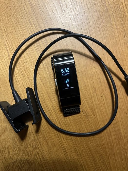 Fitbit charge 2 com 2 carregadores