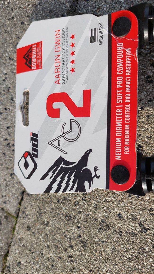 Gripy DH ENDURO chwyty Odi AG 2 LOCK-ON GRIP ODI lock on enduro dh