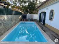 Moradia T4 com piscina - Vale Ana Gomes - Setúbal