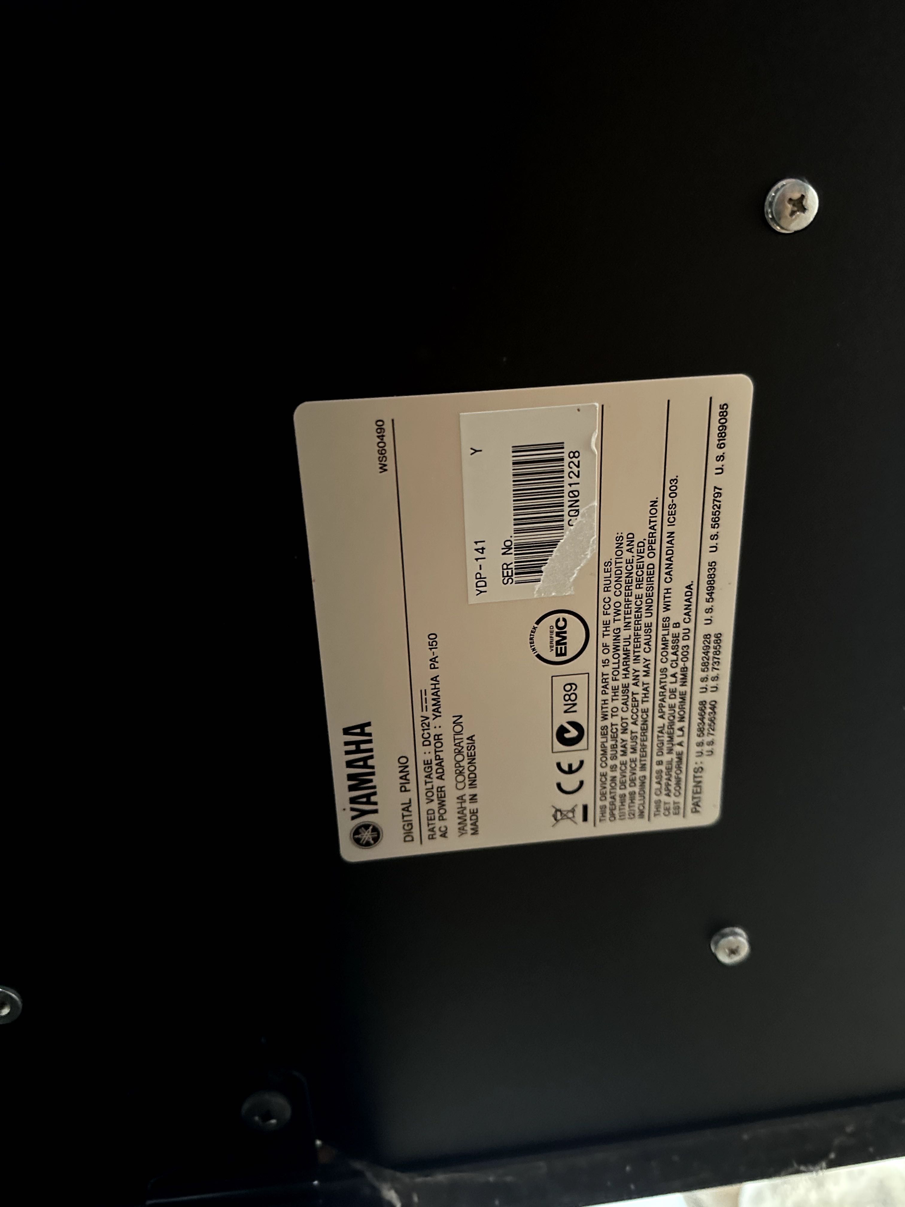 Цифрове фортепіано Yamaha YDP-141 (серія Arius)