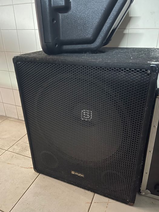 Conjunto de som em bom estado