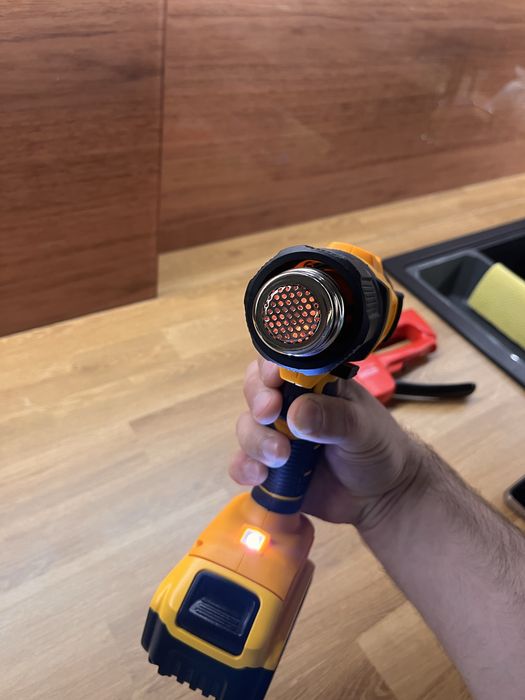 Промисловий фен для акумуляторів Dewalt 18/20v