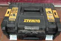 Młotowiertarka DEWALT DCH273 + Ładowarka + Bateria 5.0Ah - Super Stan