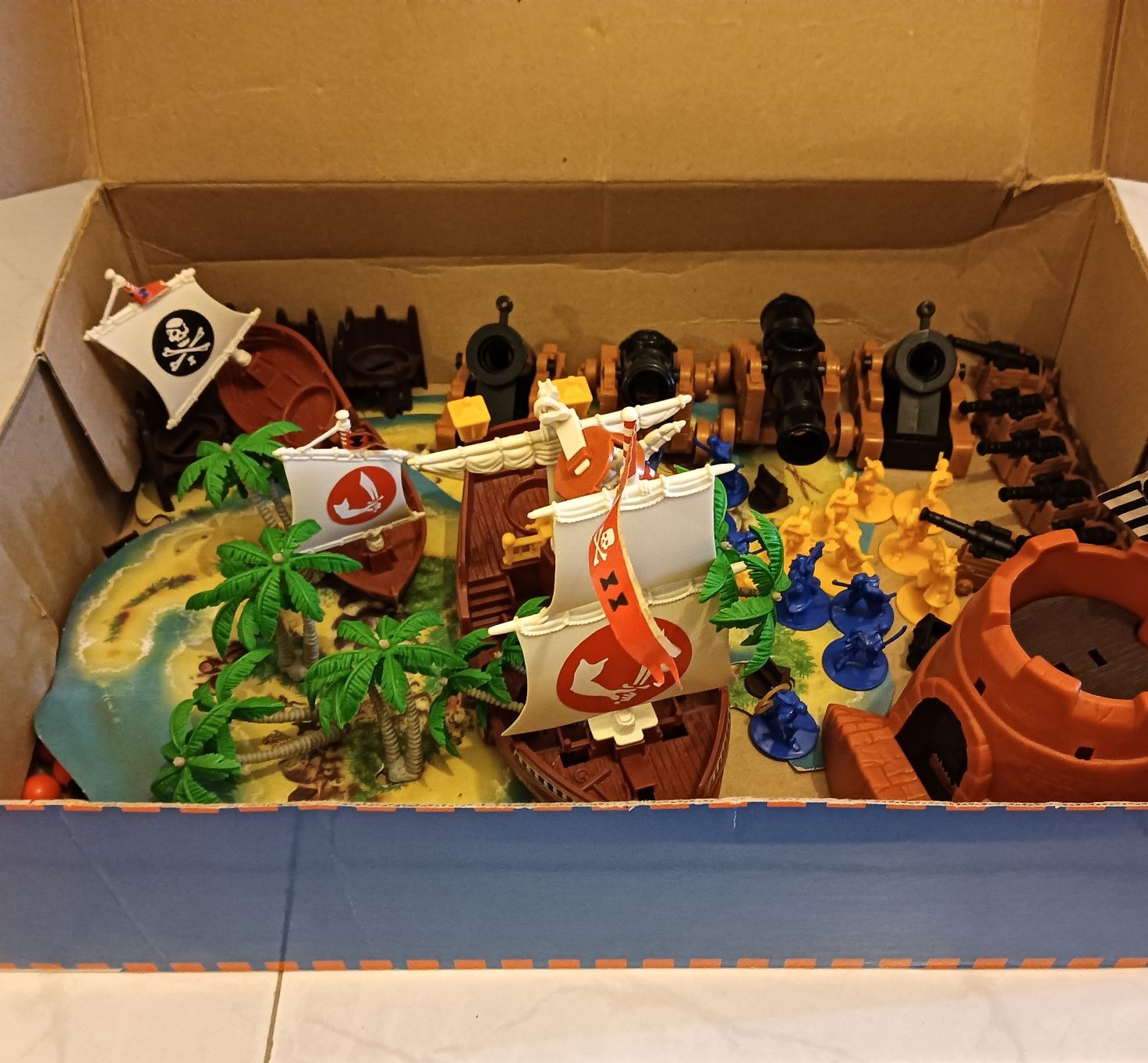 Vendo brinquedo pirata das Caraíbas