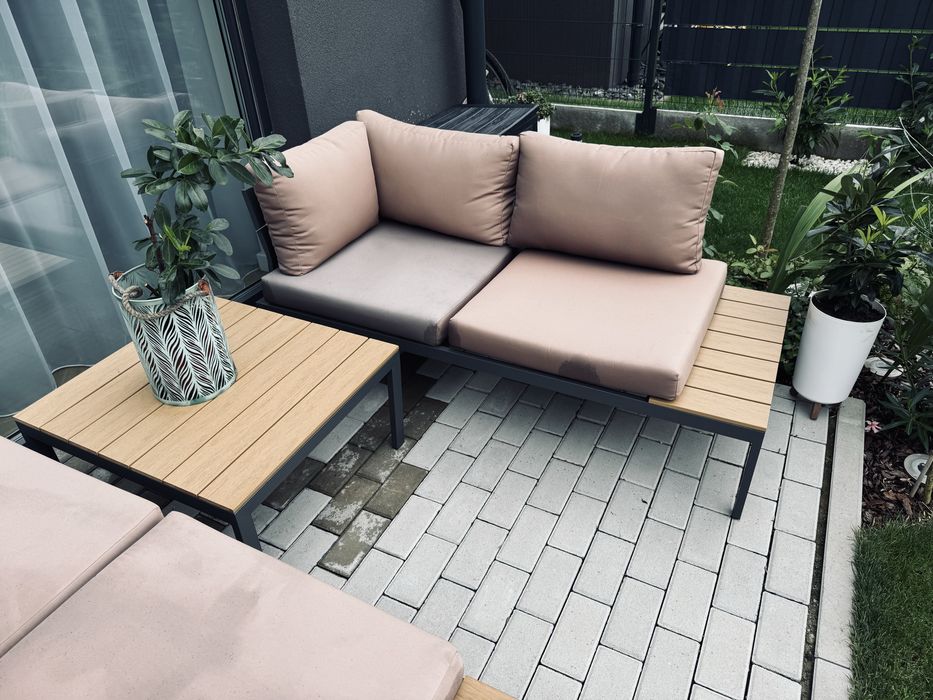 Narożnik Ogrodowy Sofa Stolik