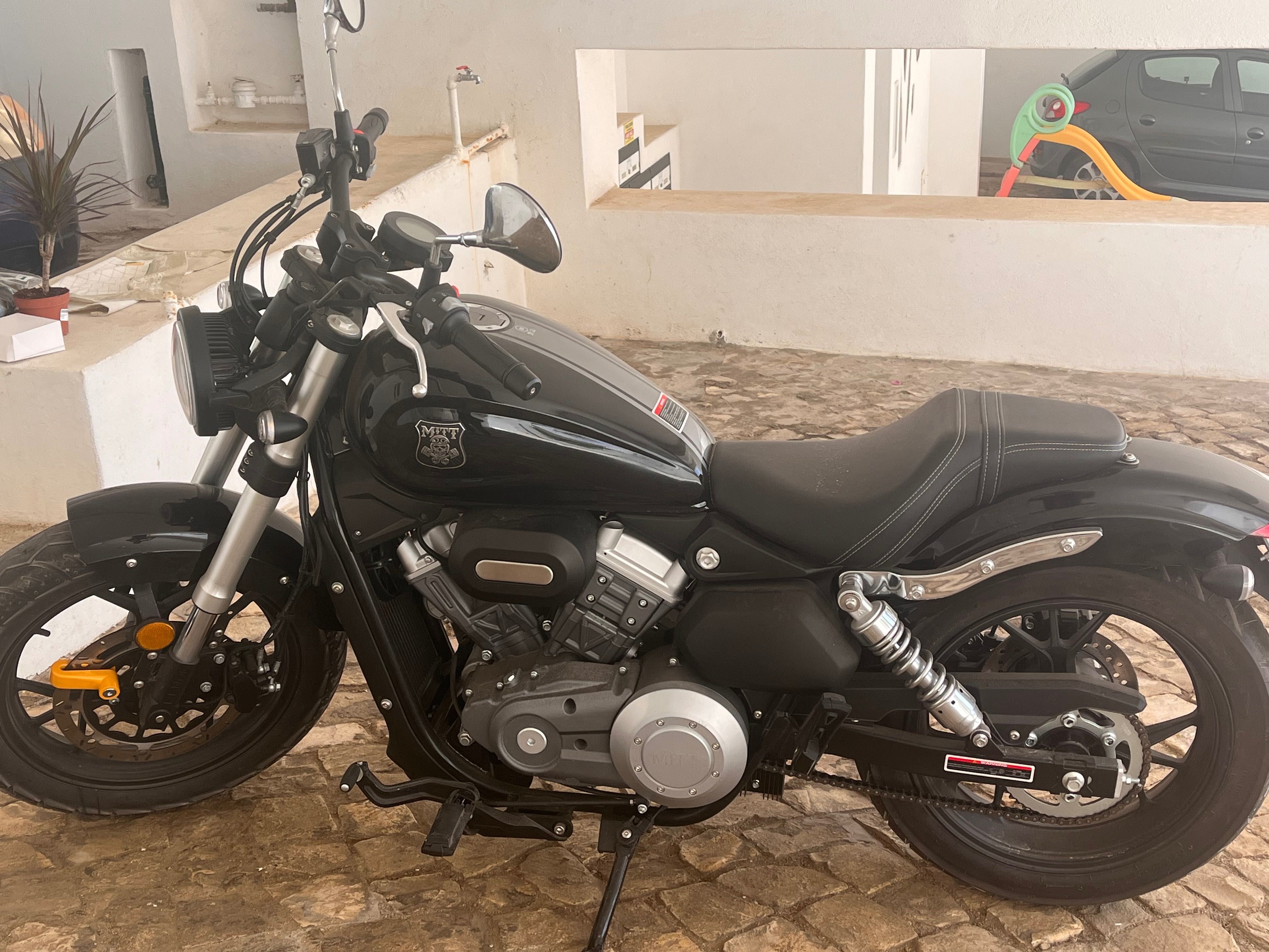 Moto 125 nova com poucos km