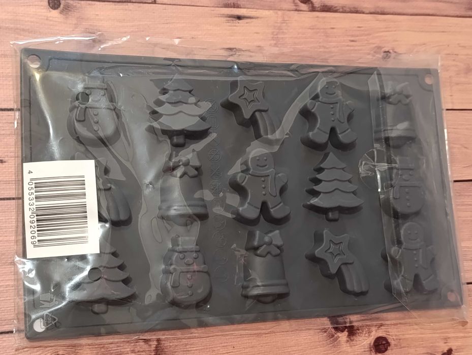Świąteczna silikonowa foremka do pralinek – 15 kształtów
