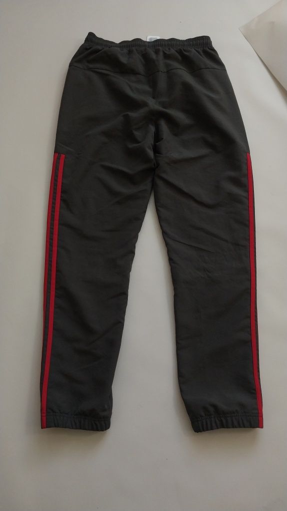 Спортивні штани Adidas S-M