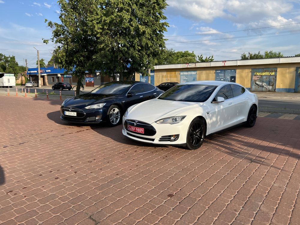 Tesla model s 2016 white color ( intel atom) рассрочка/обмен