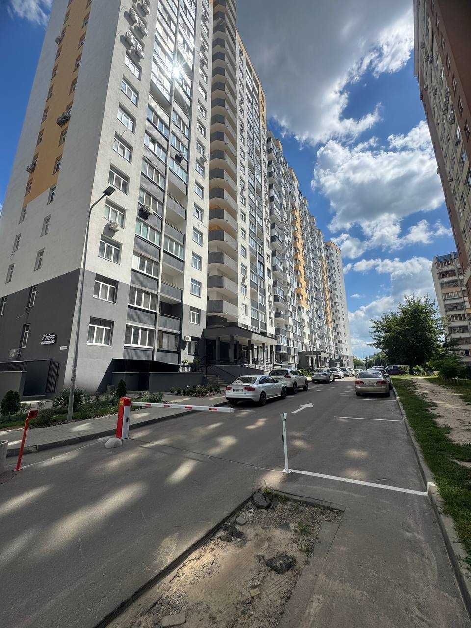 Продам  квартиру 91 м2,під бізнес,офіс , ЖК Атлант Петлюри 21 б,без %