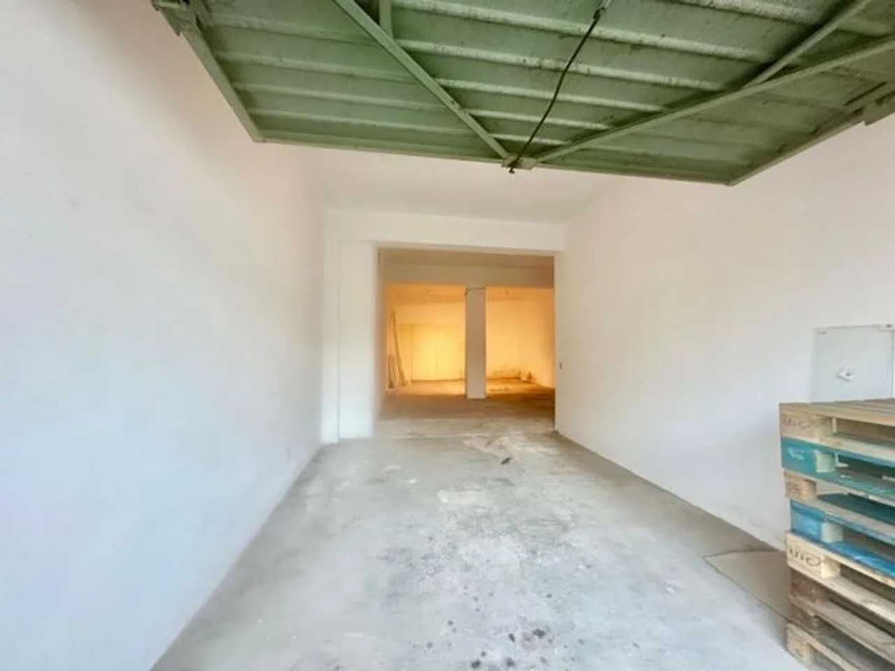 [Particular] Garagem grande para venda em Coimbra centro