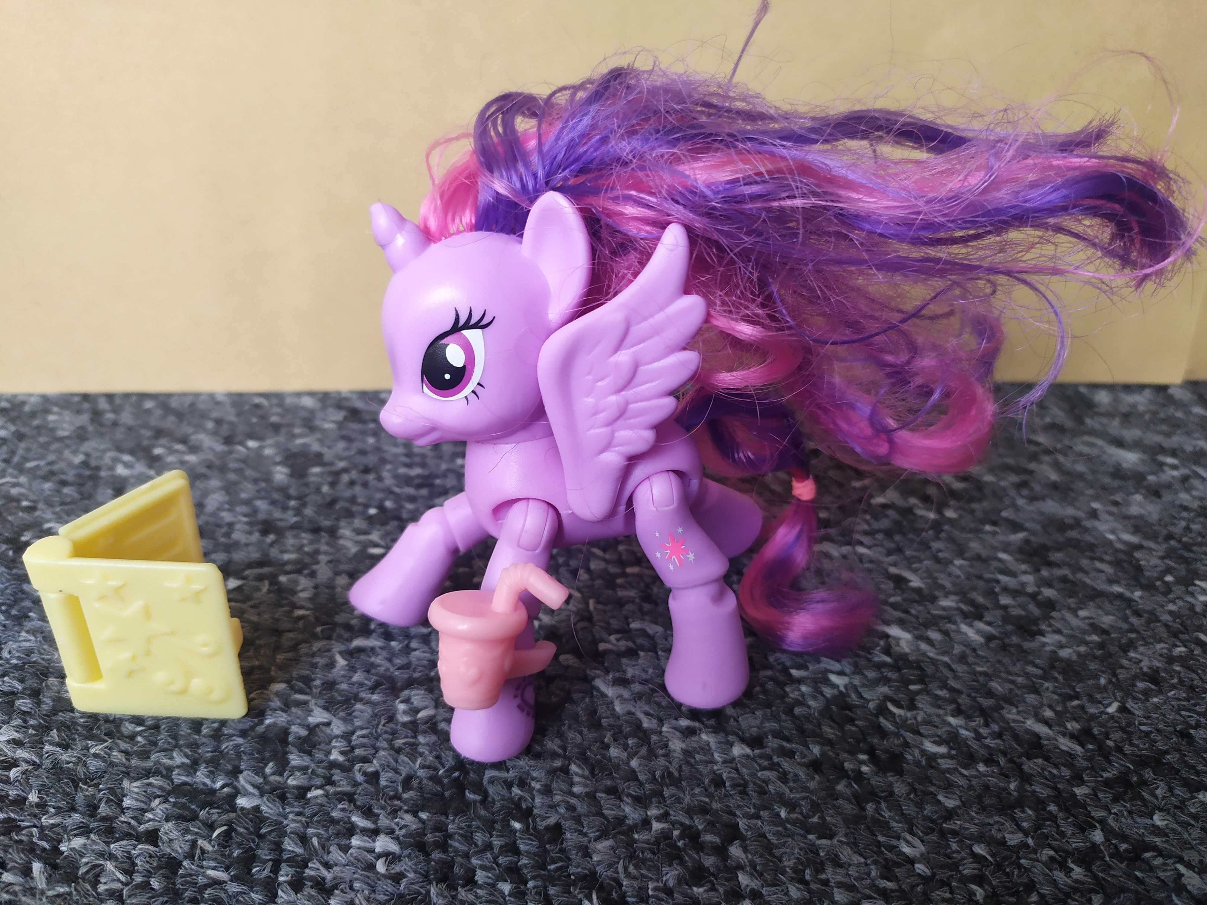 MLP figurka Twilight Sparkle kucyk do pozowania My Little Pony 10