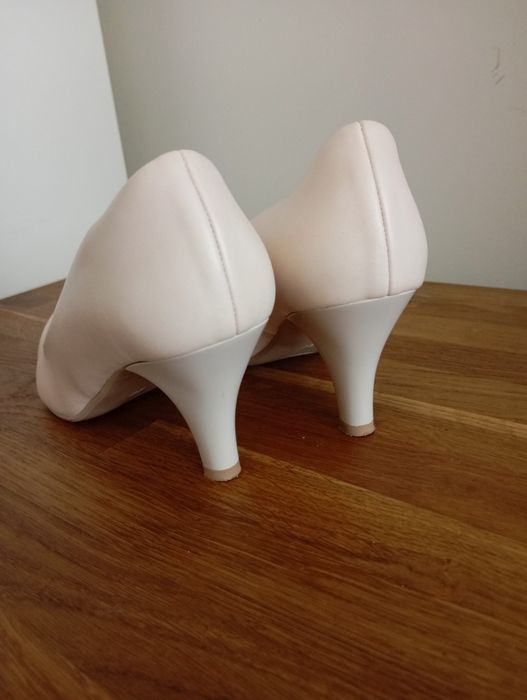 Buty Aga But r.39