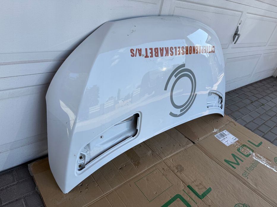 mercedes sprinter w907 w910 2019- maska biala ladna oryginal