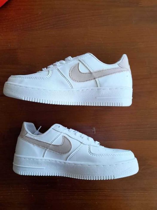 Sapatilhas brancas senhora nº39