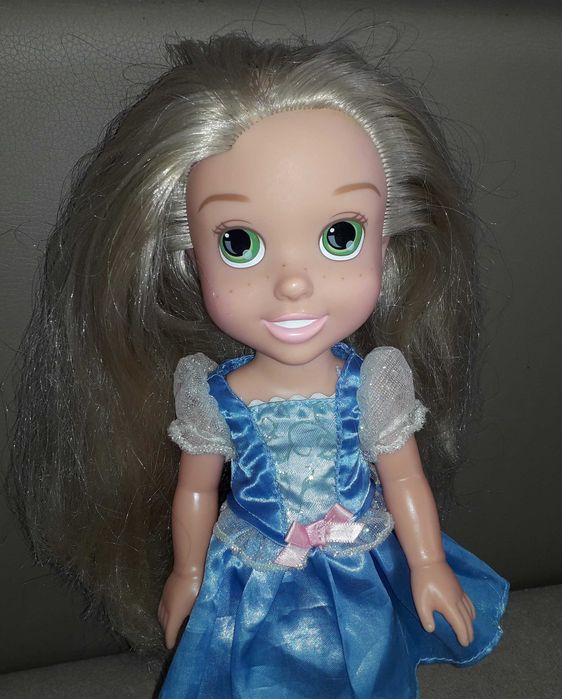 Lalka księżniczka z bajki Disney