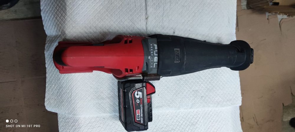 Piła szablasta m18 onesx z baterią 5.0 ah