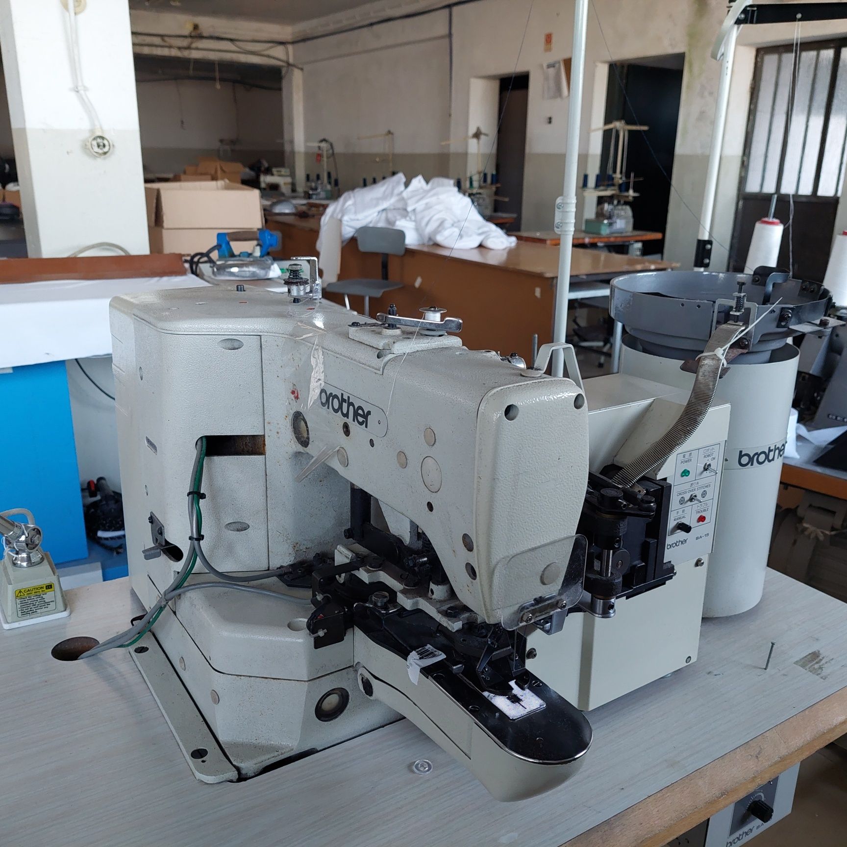 1 Maquina pregar botoes i+ casear