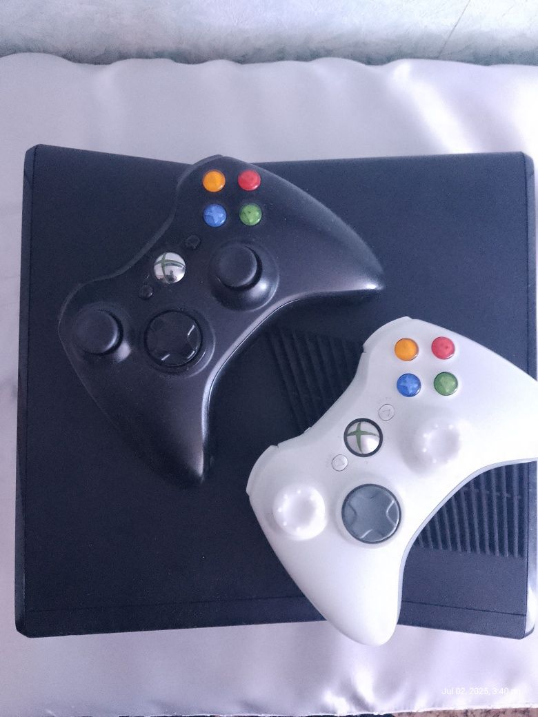 Xbox 360 aurora 520gb
