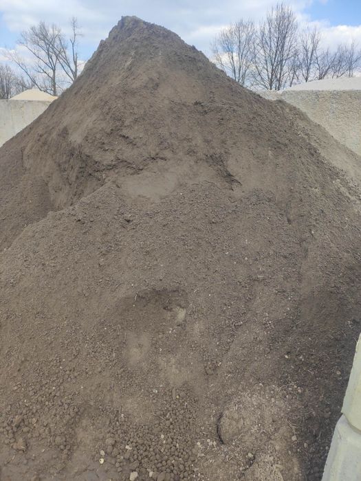 Ziemia ogrodowa, piasek i materiały sypkie z dowozem