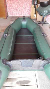 Лодка Колибри 2,7м с мотором