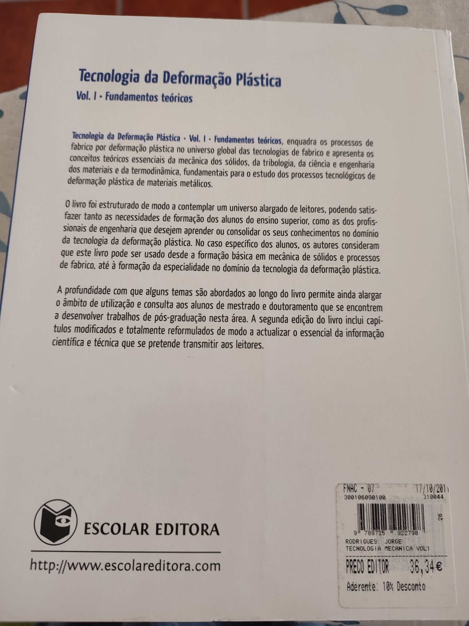 Vendo livro " tecnologia mecânica"